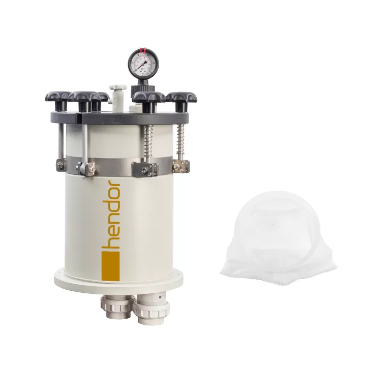 Bag filter chambers for high volume chemical filtration